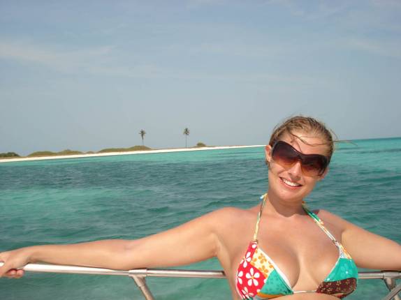 Viajando de um cayo a outro, no arquipélago de Los Roques, no litoral venezuelano